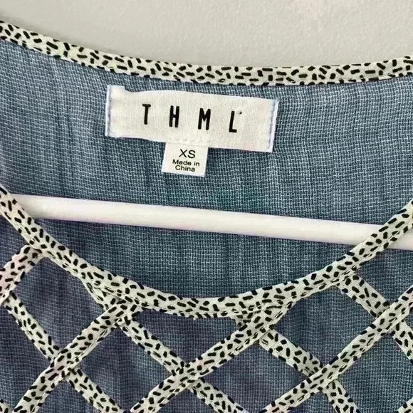 THML Chambray Tank with Neck Detail Size XS - Picture 2 of 5